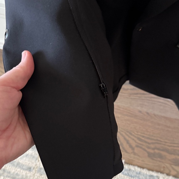 Veronica Beard Classic Black Blazer - Picture 3 of 6